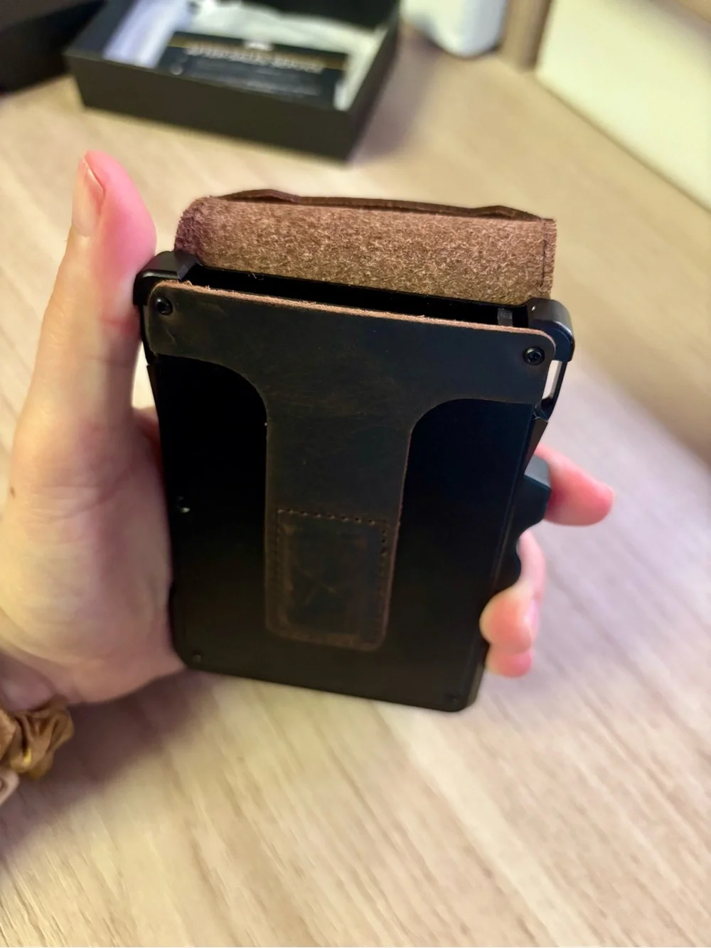Furid Slim Brown Leather Card Wallet with Quick-Access Pull